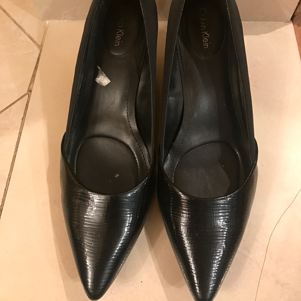 Calvin Klein - Pointy toe shoes